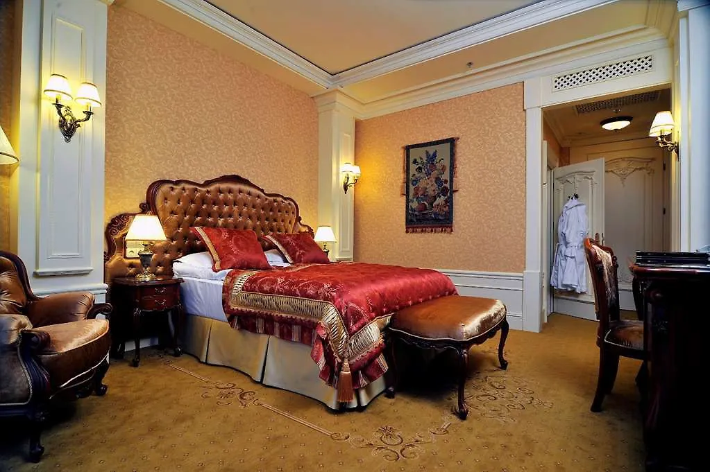 Nobilis Hotel Lviv 5*,