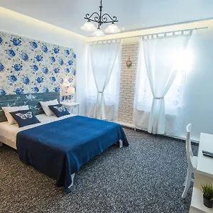 Central Hotel إلفيف